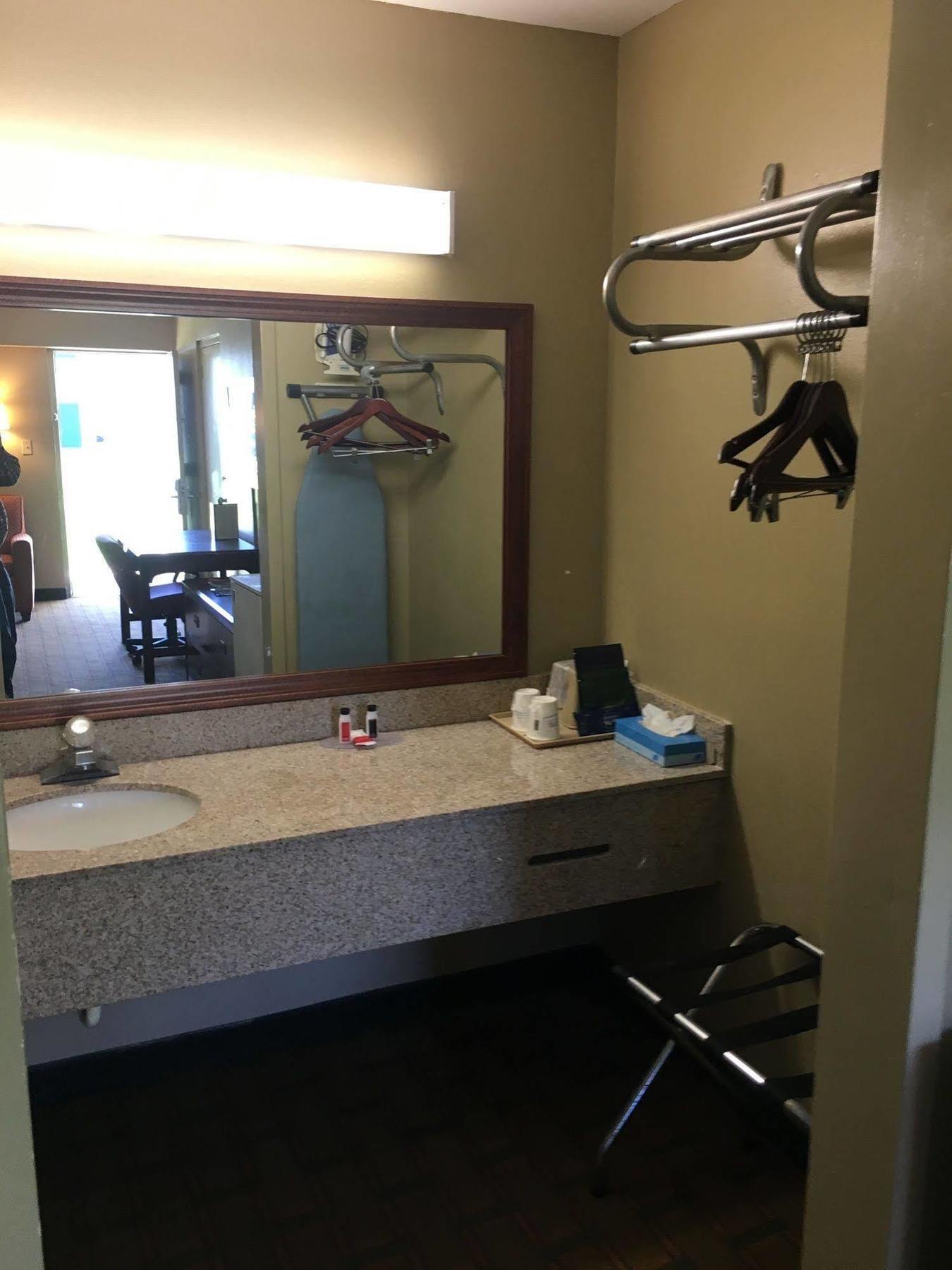Motel Super 8 By Wyndham